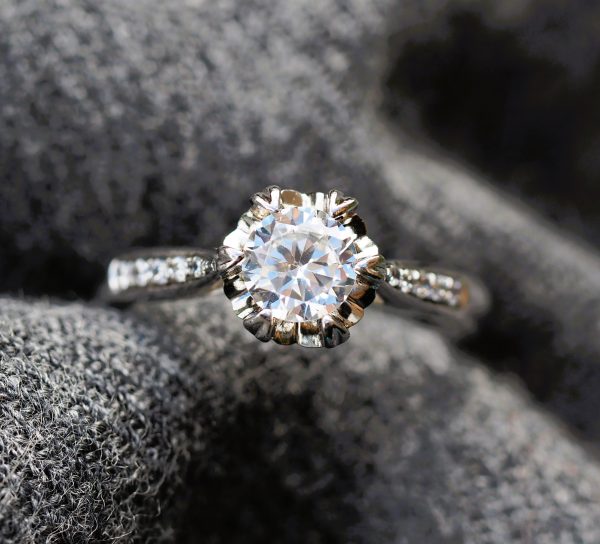 flora diamond ring