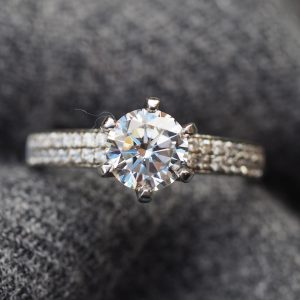 Daniela diamond ring